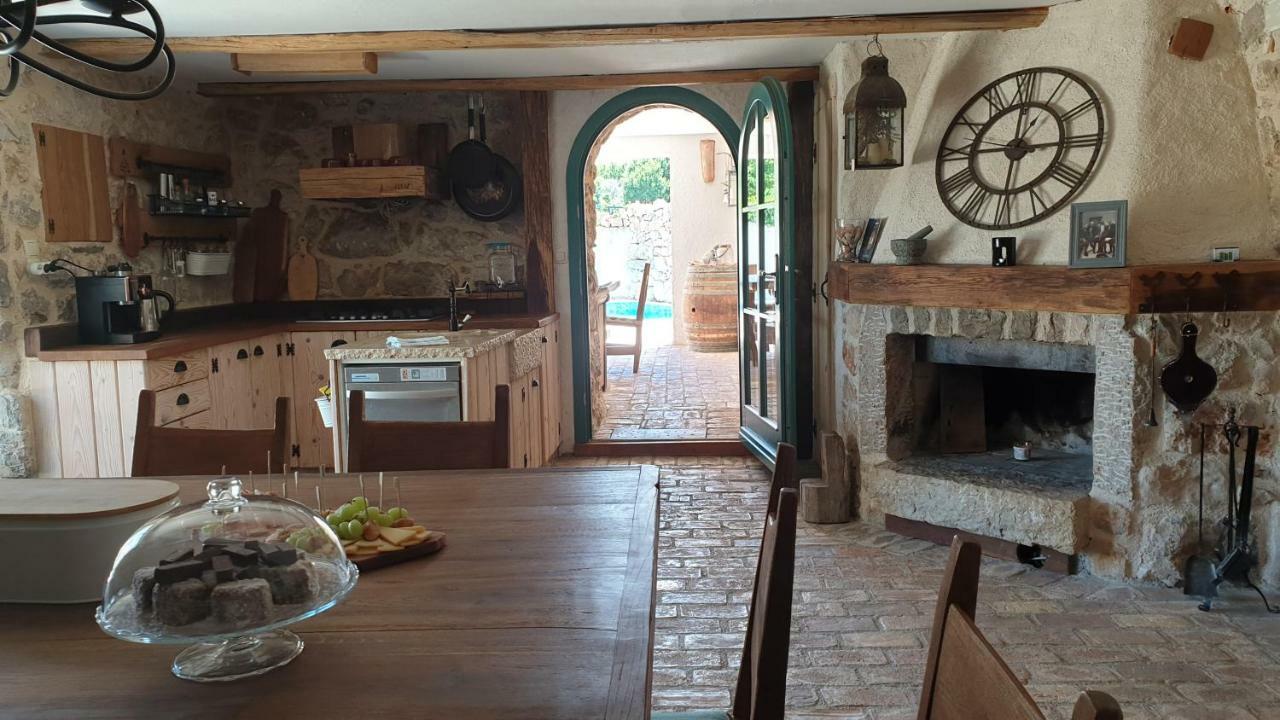 Holiday Home Olea Malinska Eksteriør billede
